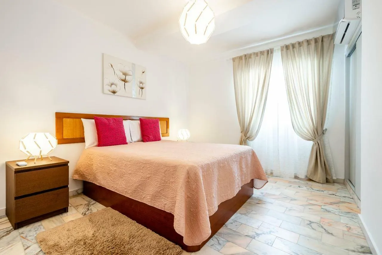 Apartment My Place @ Faro City Views